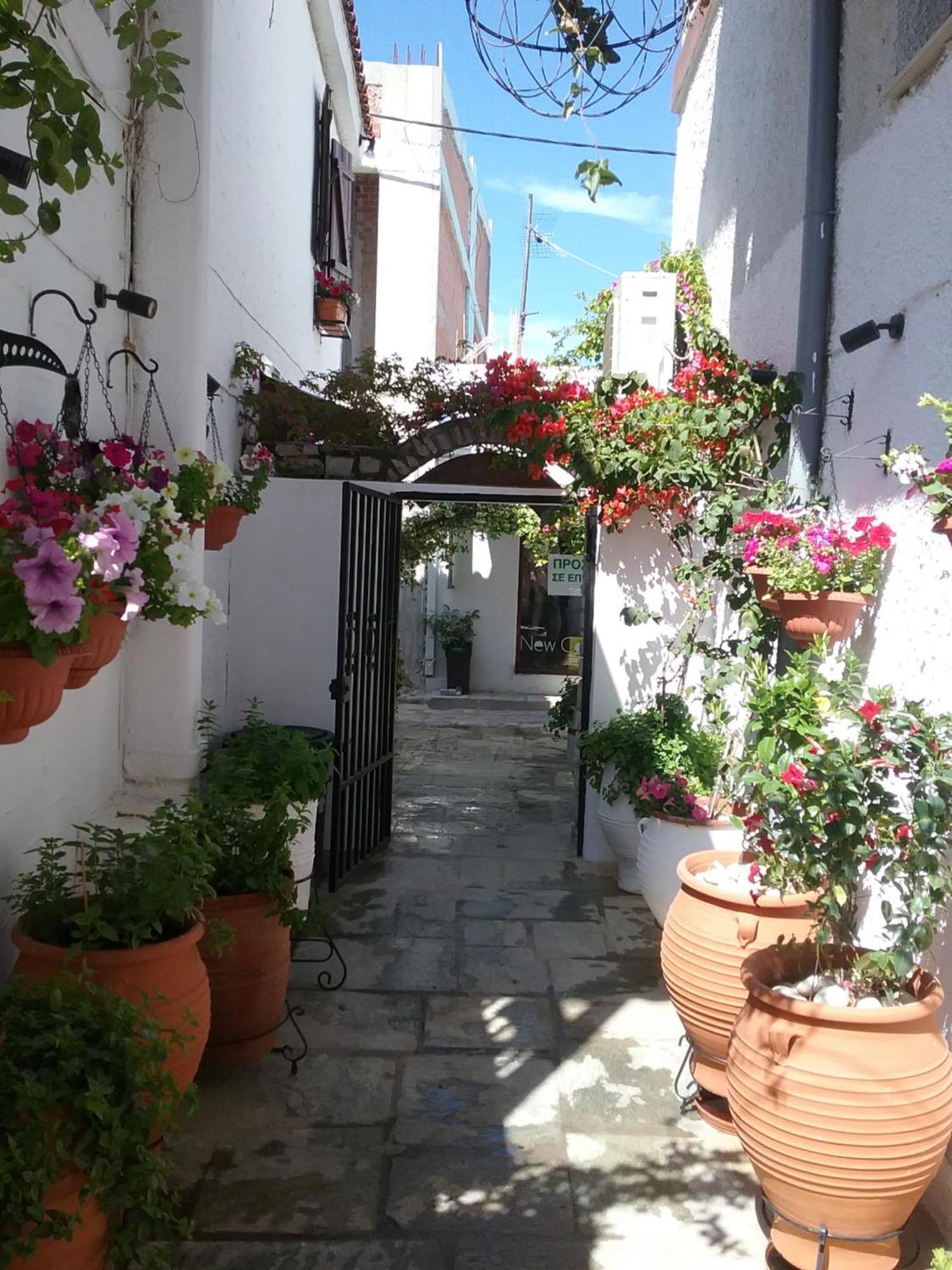 Mouria Hotel Skiathos Town Exterior foto